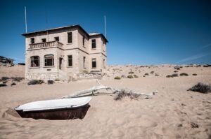 Kolmanskop – město zakopané v písku