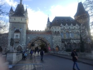 Hrad Vajdahunyad – Klenot Budapeště