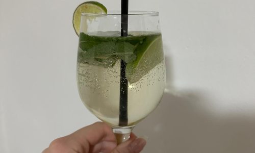 Hugo Spritz – Kombinace bylinek a svěžího prosecca